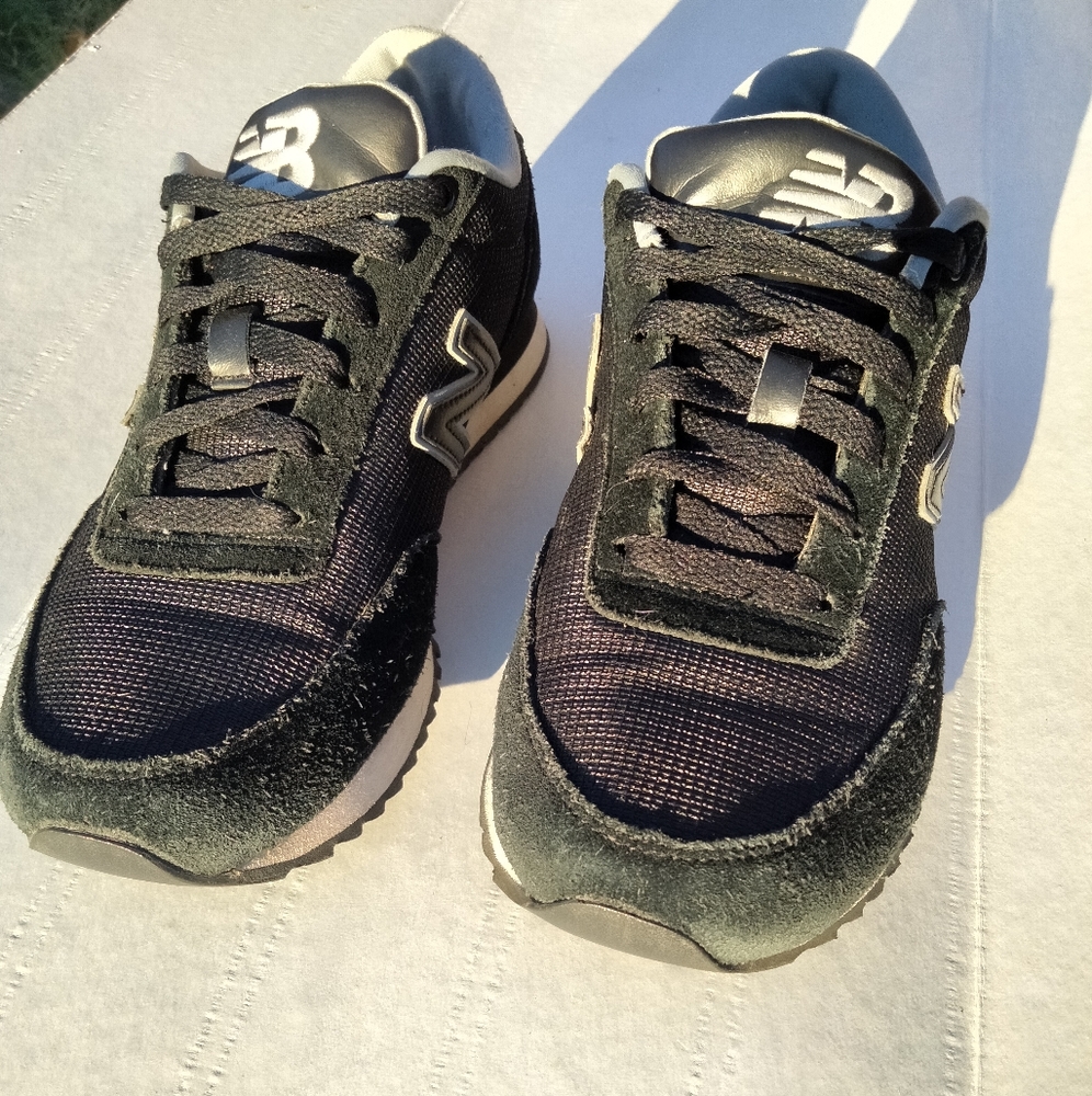 New balance 501 size 7 and 1/2 in men's 9 in women's